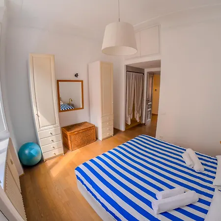 Pop In The Heart Of Trastevere 4 Guests * Rom